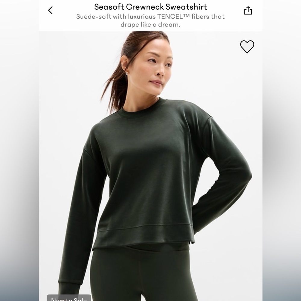 Athleta Seasoft Crewneck Sweatshirt in Forest Green